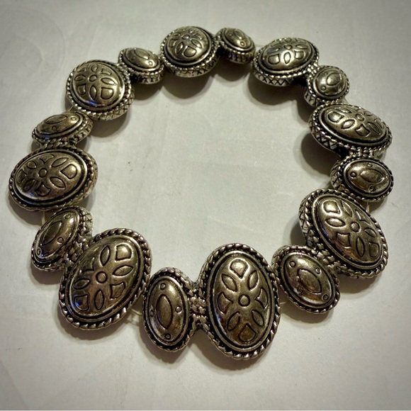 Boho Southwestern Vintage Bracelet With Detailed Medallions - Picture 4 of 5